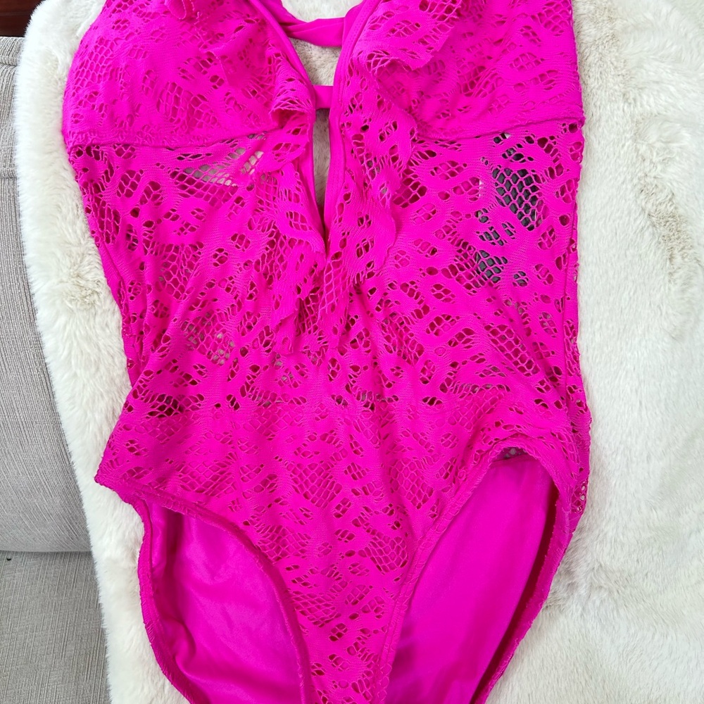 Kenneth Cole Reaction hot pink lace look cutout swimsuit. Very pretty, Size L.